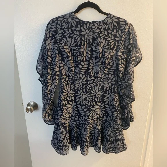 Keepsake Engage Navy Blue Lace Long Sleeve Dress XS - Picture 3 of 8